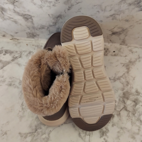 Pre-owned 2022 skechers glacial ultra boots - Picture 7 of 9